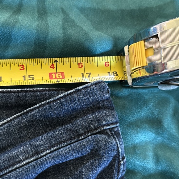 Anthropologie- Pilcro- Slim Boyfriend, Engineered Floral Sequin Detail, Size 31 - Picture 14 of 15